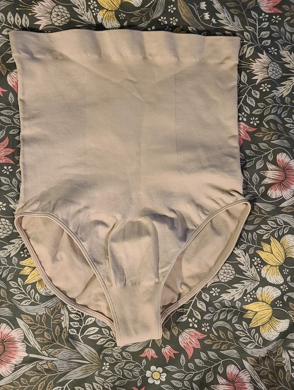 Sculpting High-Waist Briefs